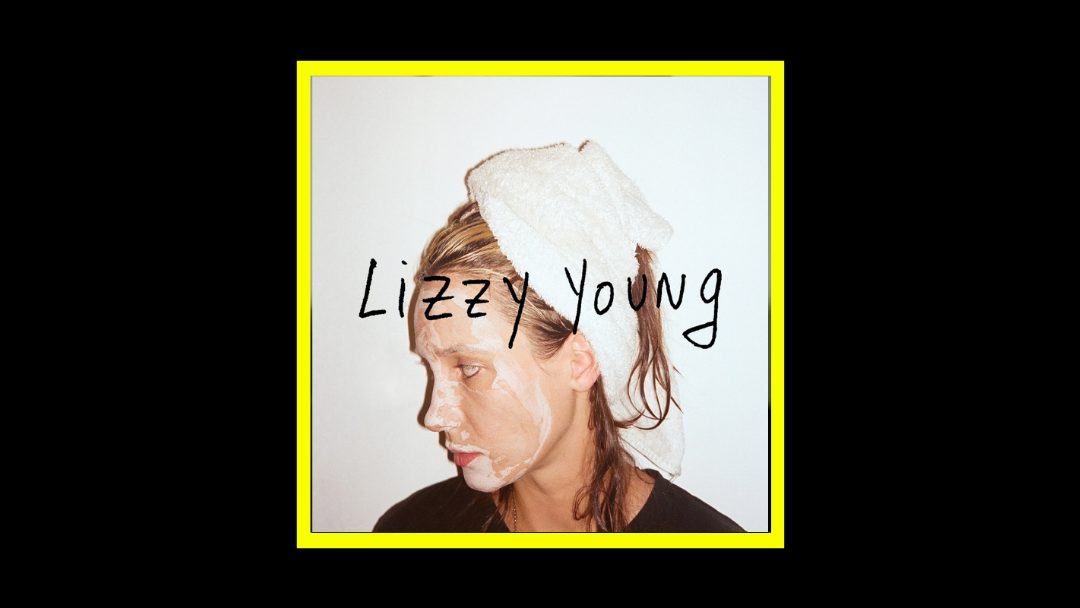 Lizzy Young - Coocoo Banana Radioaktiv